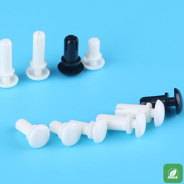 Remache de nylon SR